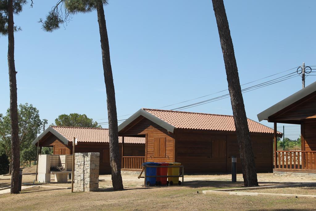 Douro Camping มีรันดา โด โดว์โร ภายนอก รูปภาพ