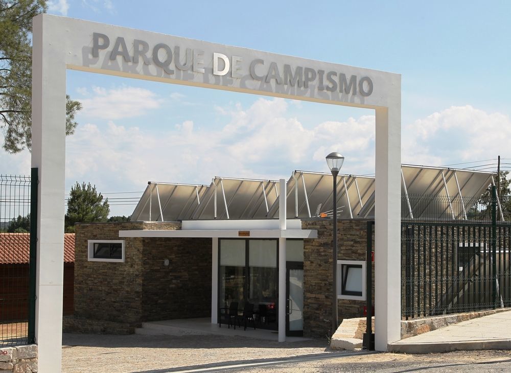Douro Camping มีรันดา โด โดว์โร ภายนอก รูปภาพ